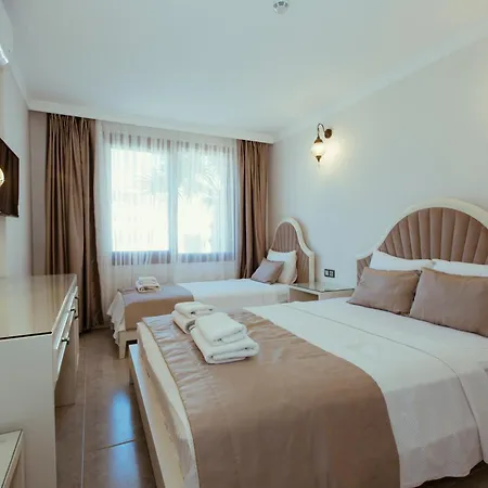 Cunda Say Hotel *